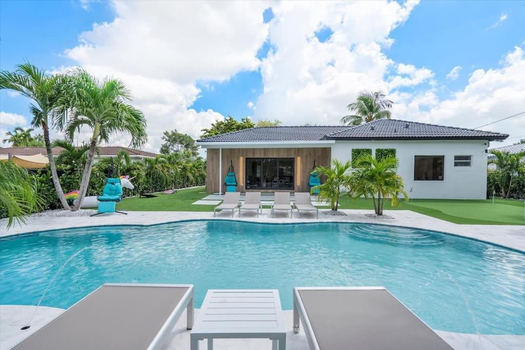 Villalee-jungle Palm Island White Marble Pool Area Casa vacanze